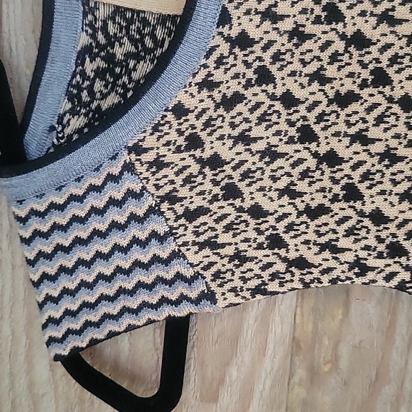 Nanette Lepore Black, Gray, and Tan Wool Sweater Dress Size XSmall - Picture 3 of 6